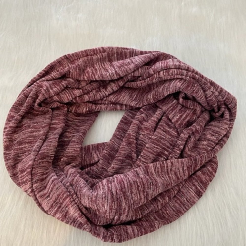 Travel Infinity Pocket Scarf with zip pocket